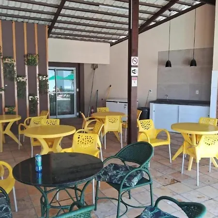 Apartamento térreo Paradise no Centro de Porto-3